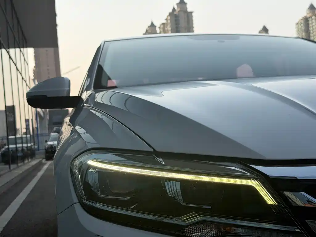 Volkswagen Lavida — миниатюра 10