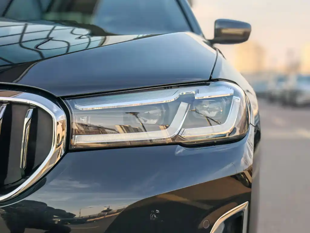 BMW 5 SERIES NEW ENERGY