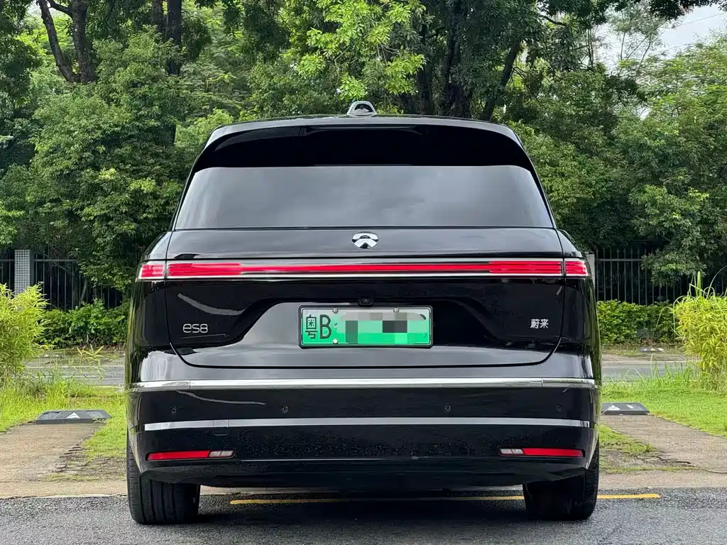 NIO ES8 — миниатюра 4