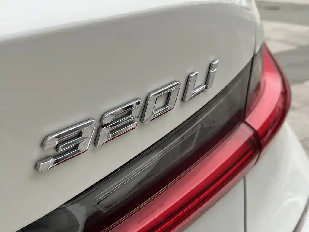 BMW 3 Series — миниатюра 24