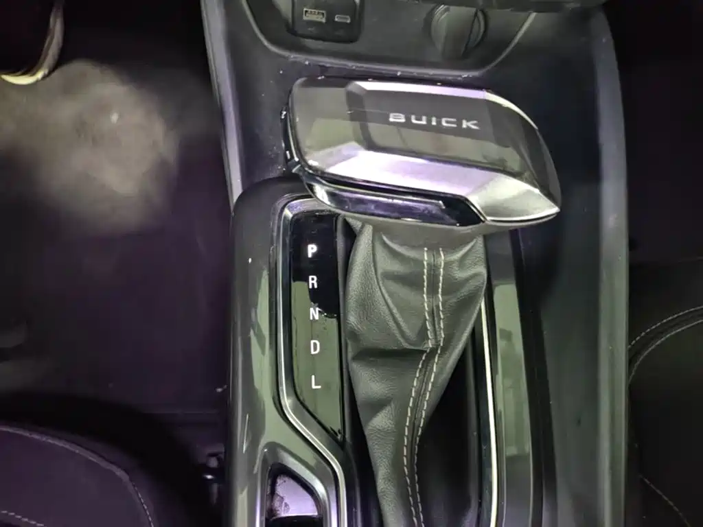 Buick Verano — миниатюра 14