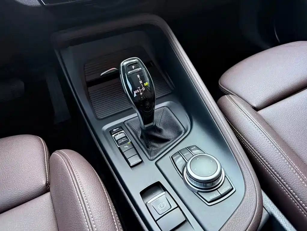 BMW X1 — миниатюра 10