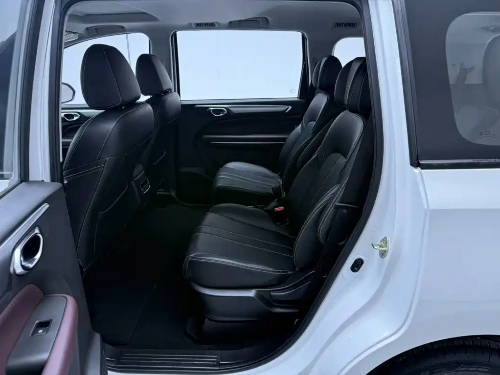 GAC Motor Trumpchi M6 — миниатюра 17