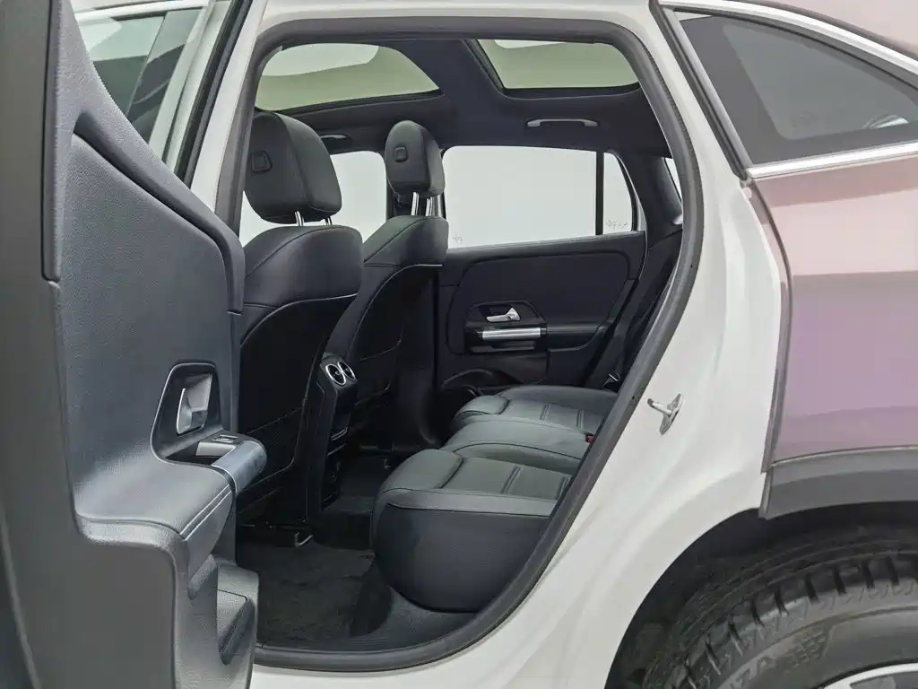 Mercedes-Benz EQA — миниатюра 15