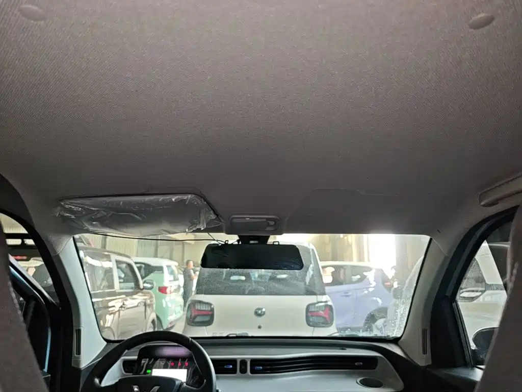 Wuling MINIEV — миниатюра 18