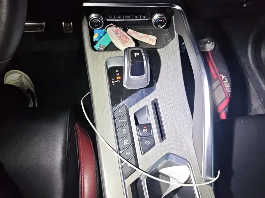 Geely Binyue — миниатюра 16