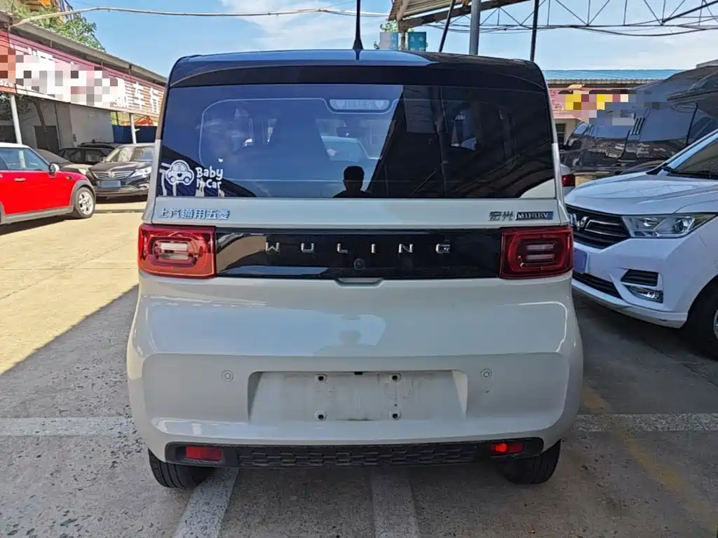 Wuling MINIEV — миниатюра 6