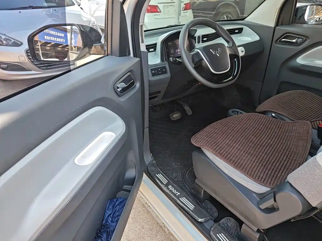 Wuling MINIEV — миниатюра 16