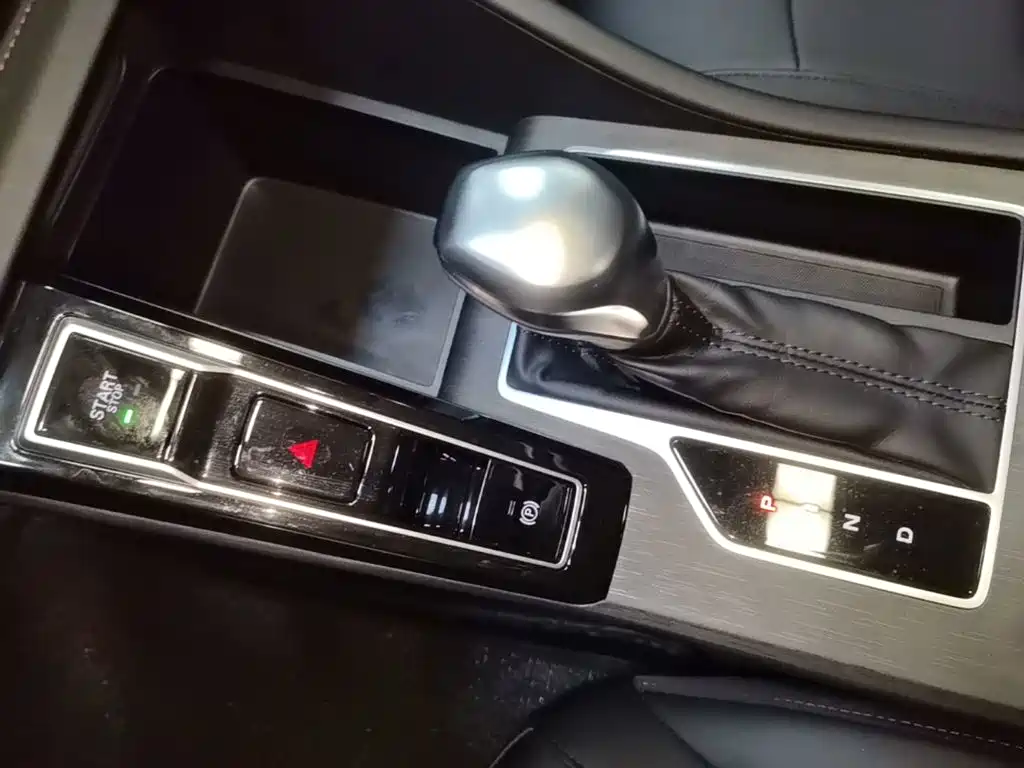 Roewe i5 — миниатюра 14