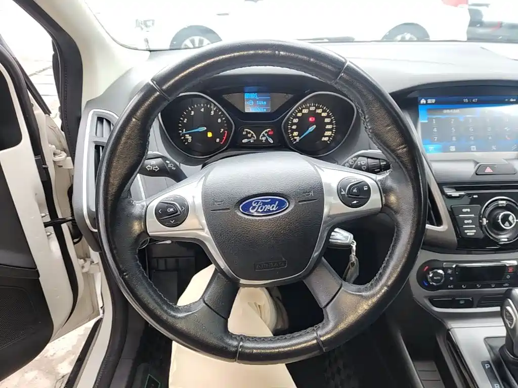 Ford Focus — миниатюра 11
