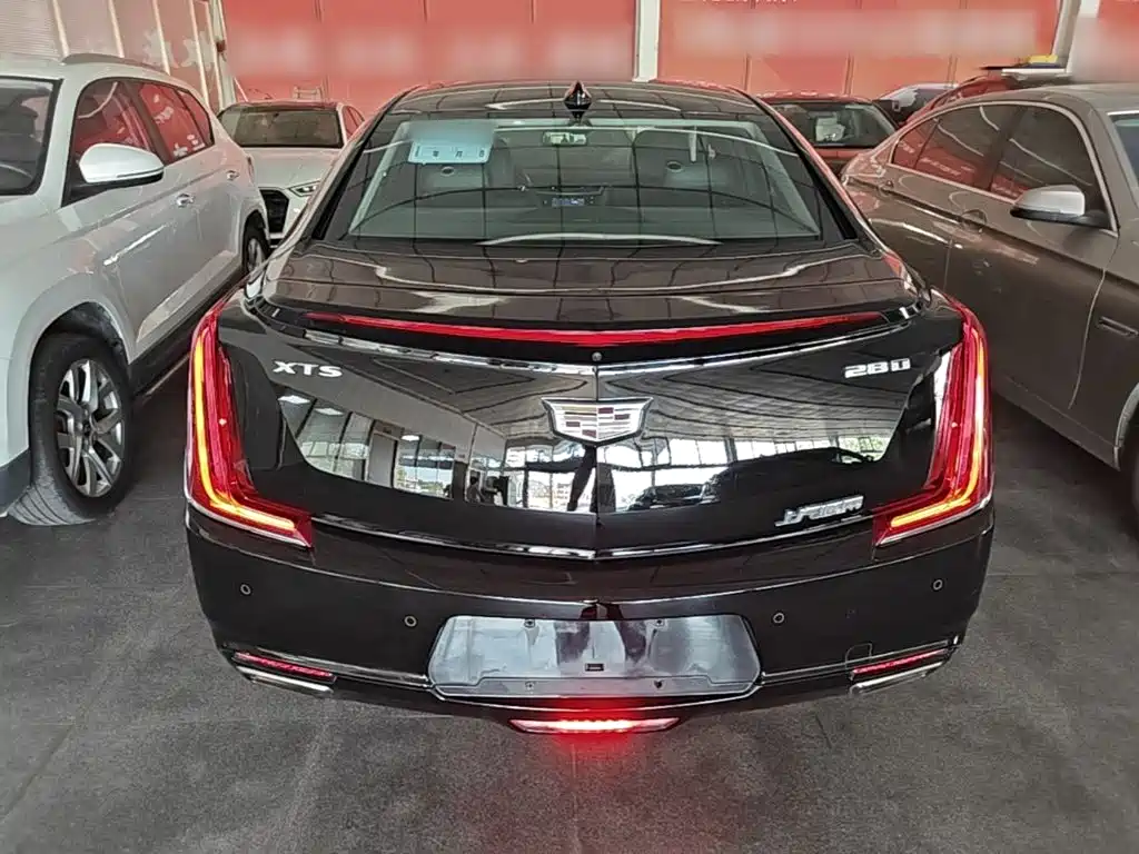 Cadillac XTS — миниатюра 6