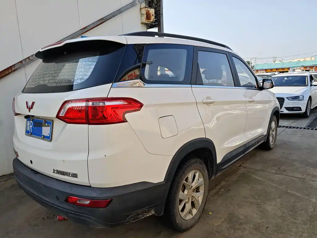 Wuling Hongguang S3 — миниатюра 10