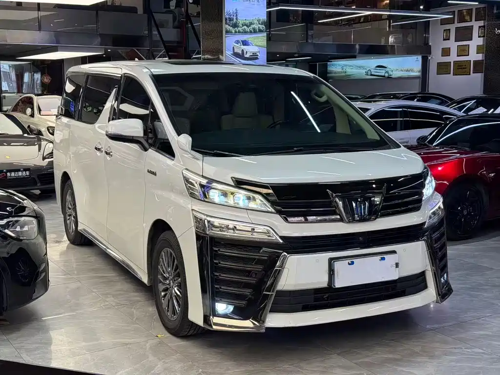 Toyota Vellfire — миниатюра 3