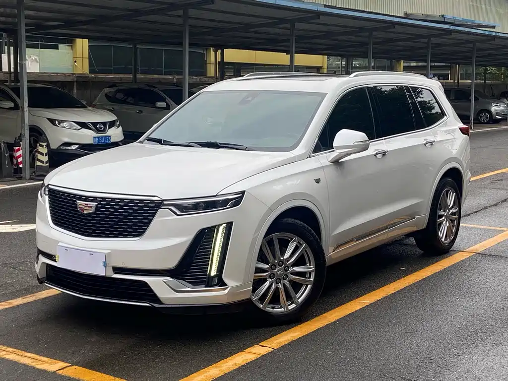 Cadillac XT6