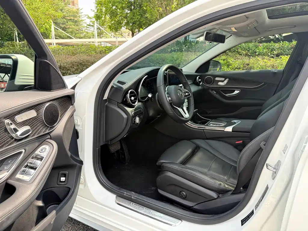 Mercedes-Benz C-Class — миниатюра 5