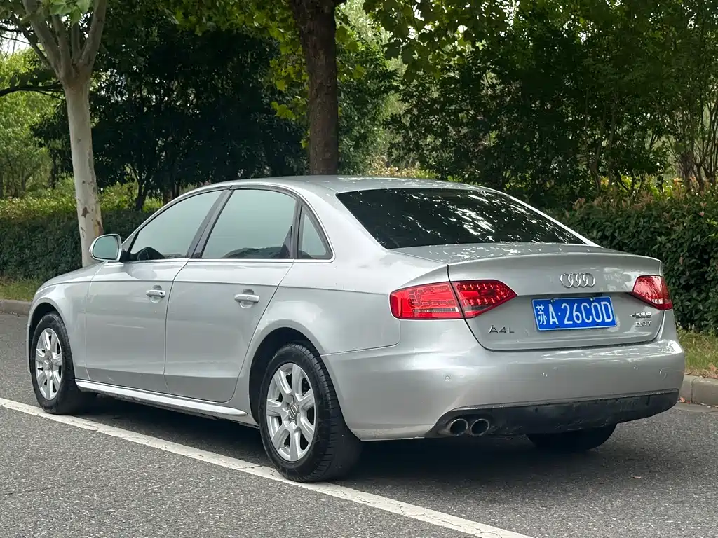 Audi A4L — миниатюра 5