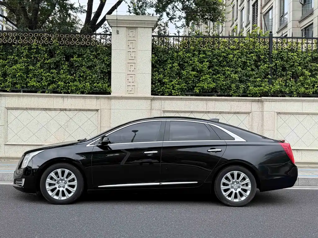 Cadillac XTS — миниатюра 3