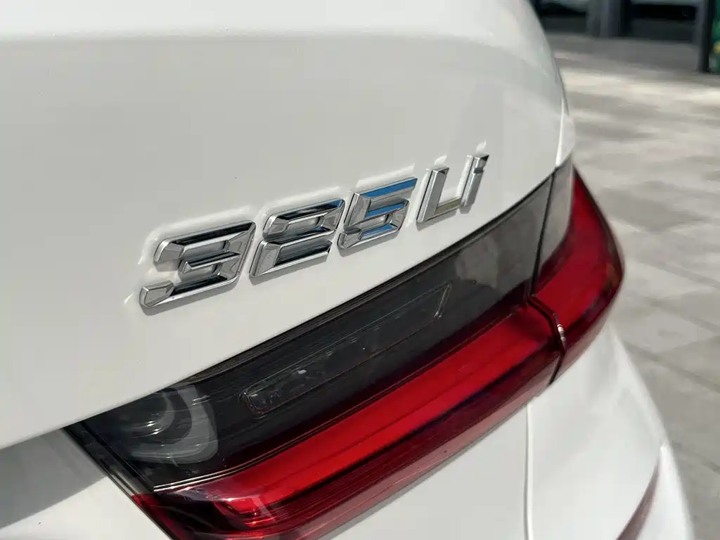 BMW 3 Series — миниатюра 28