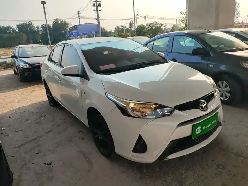 Toyota Yaris L — миниатюра 4