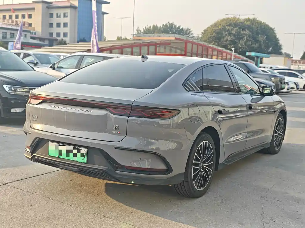 BYD Han — миниатюра 7