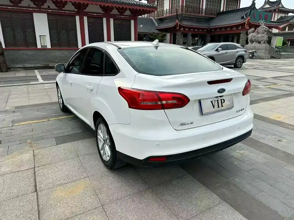 Ford Focus — миниатюра 7