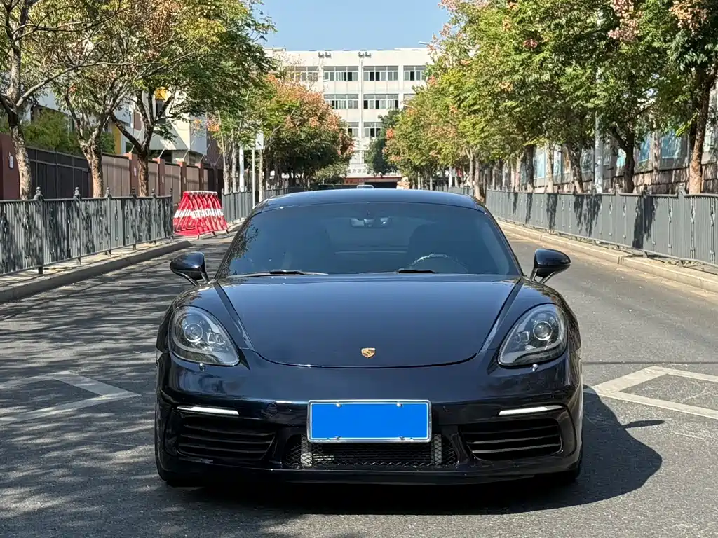 PORSCHE 718