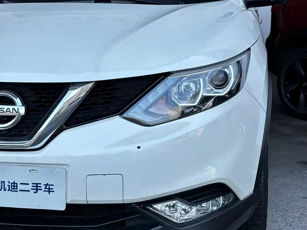 Nissan Qashqai — миниатюра 14