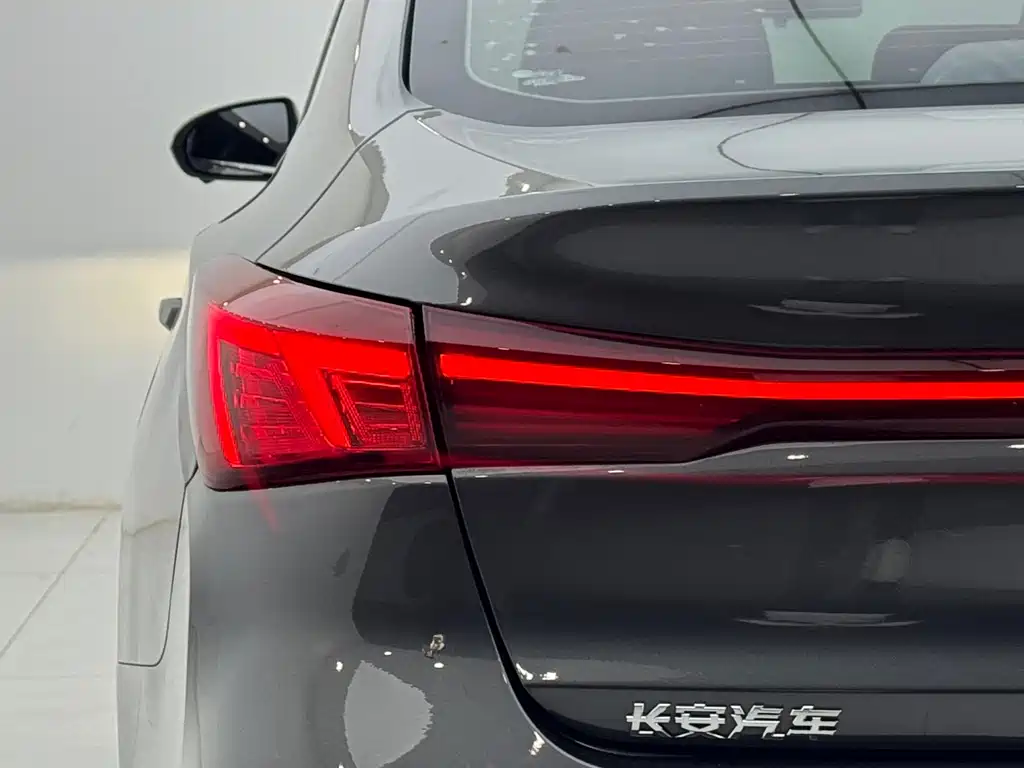 Changan Eado — миниатюра 16
