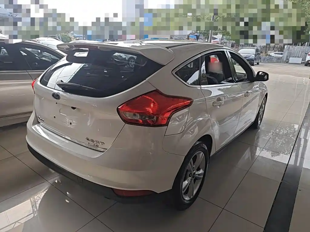 Ford Focus — миниатюра 7