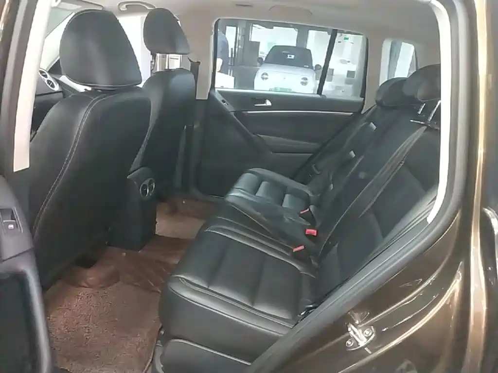 Volkswagen Tiguan — миниатюра 17