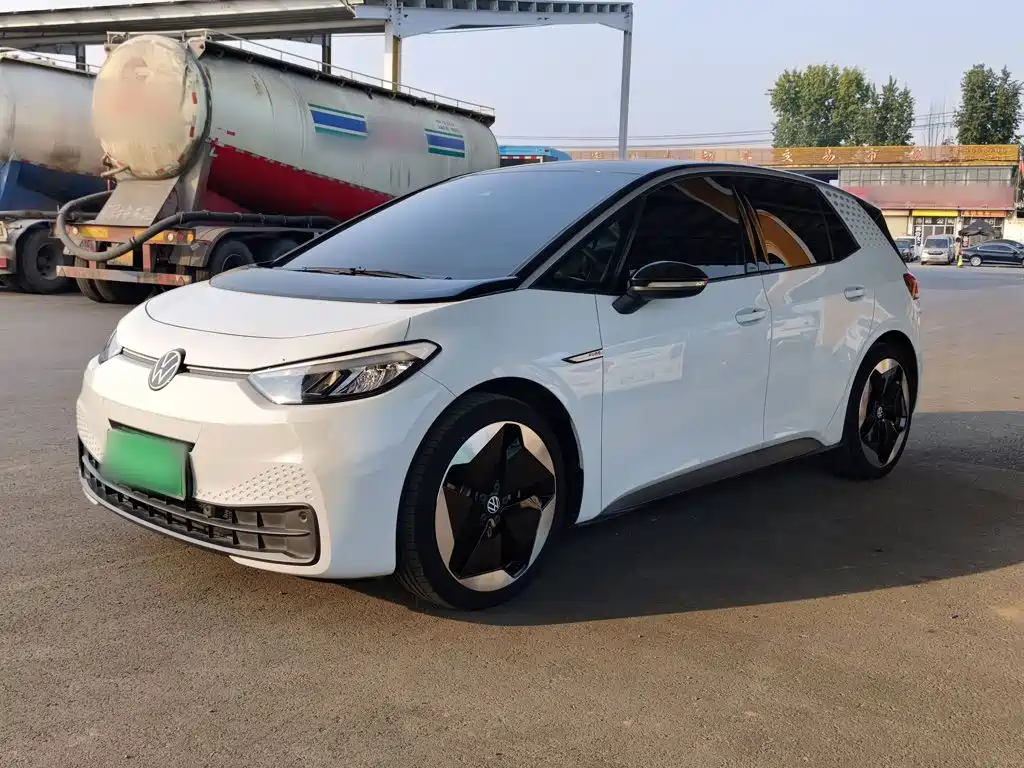 Volkswagen ID.3 — миниатюра 2