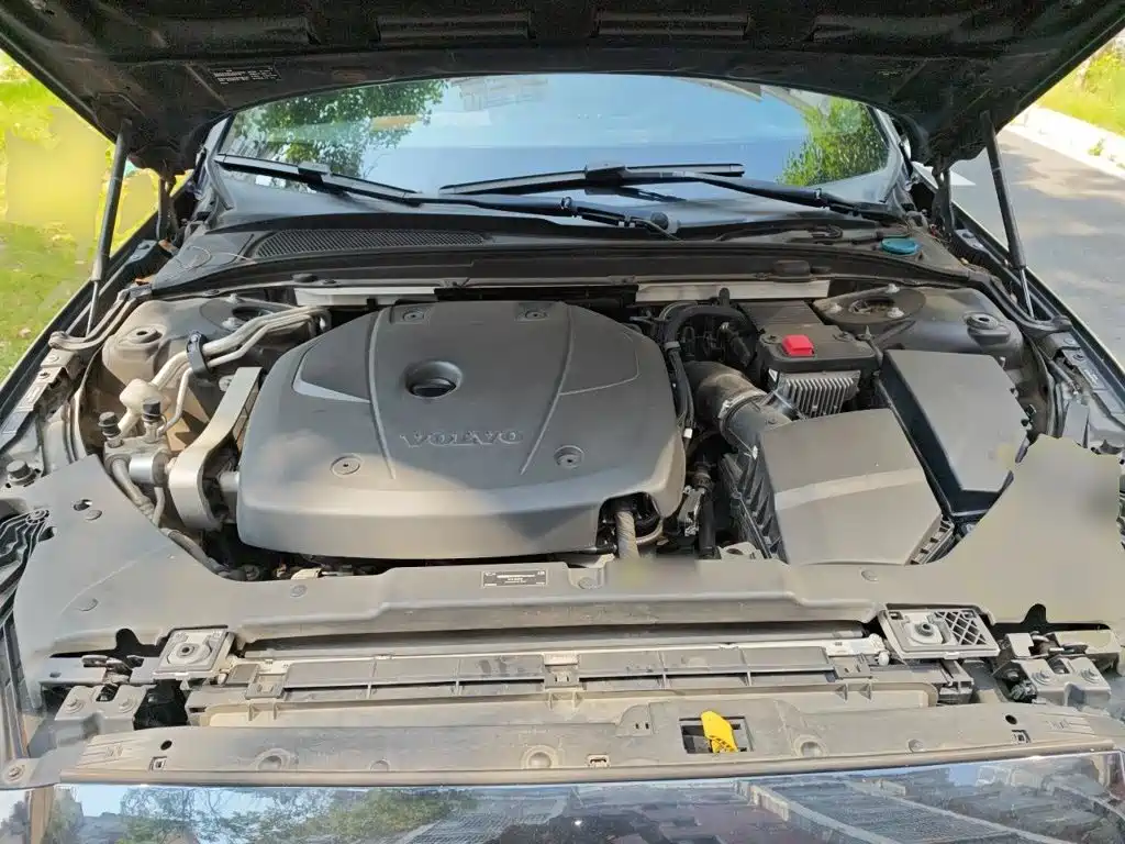 Volvo S60 — миниатюра 11