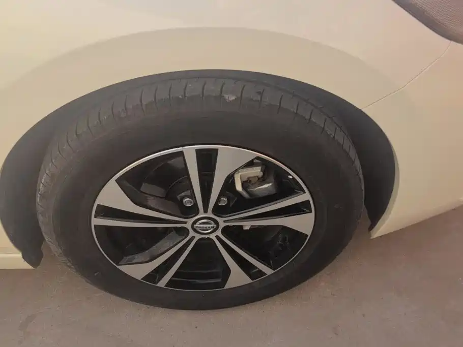 Nissan Sylphy — миниатюра 6