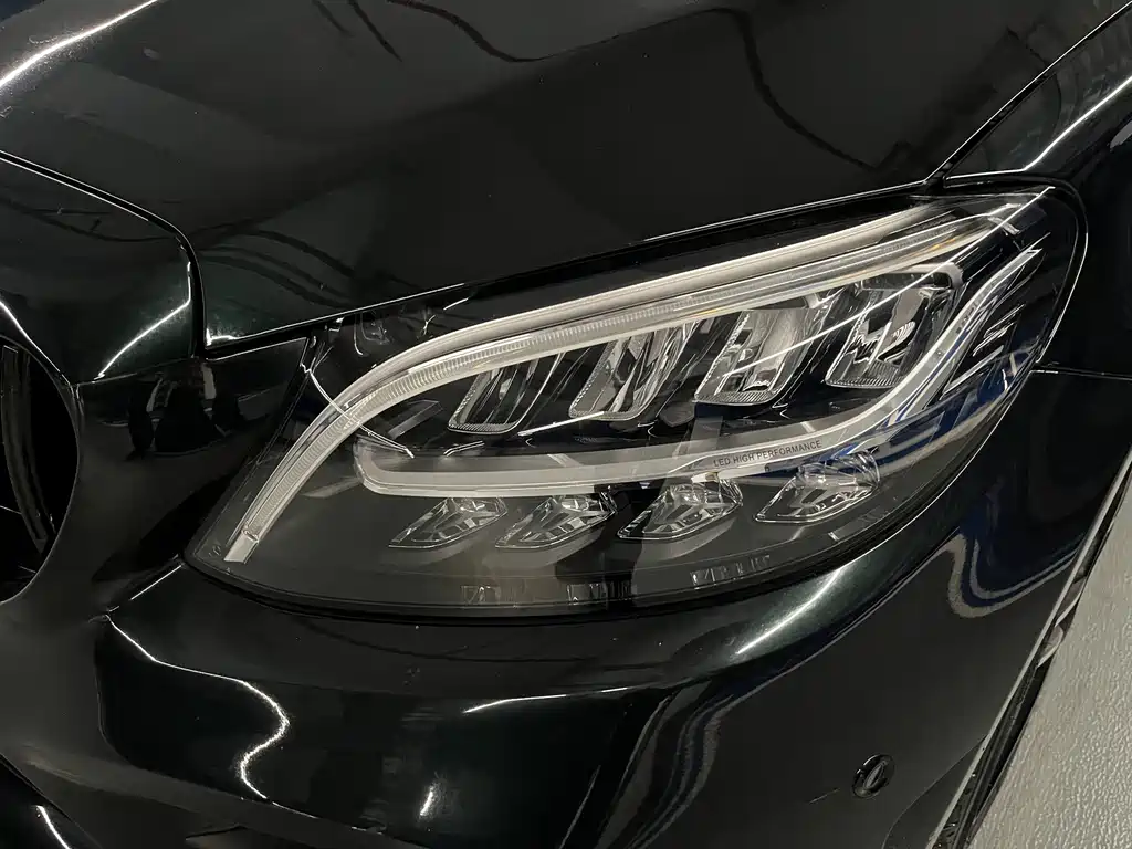 Mercedes-Benz C-Class — миниатюра 4