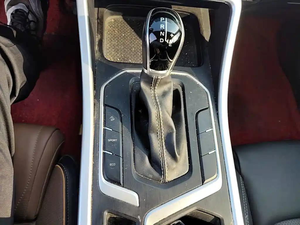 Geely Vision X6 — миниатюра 14