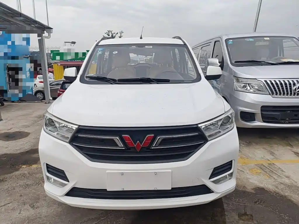 Wuling Hongguang — миниатюра 3