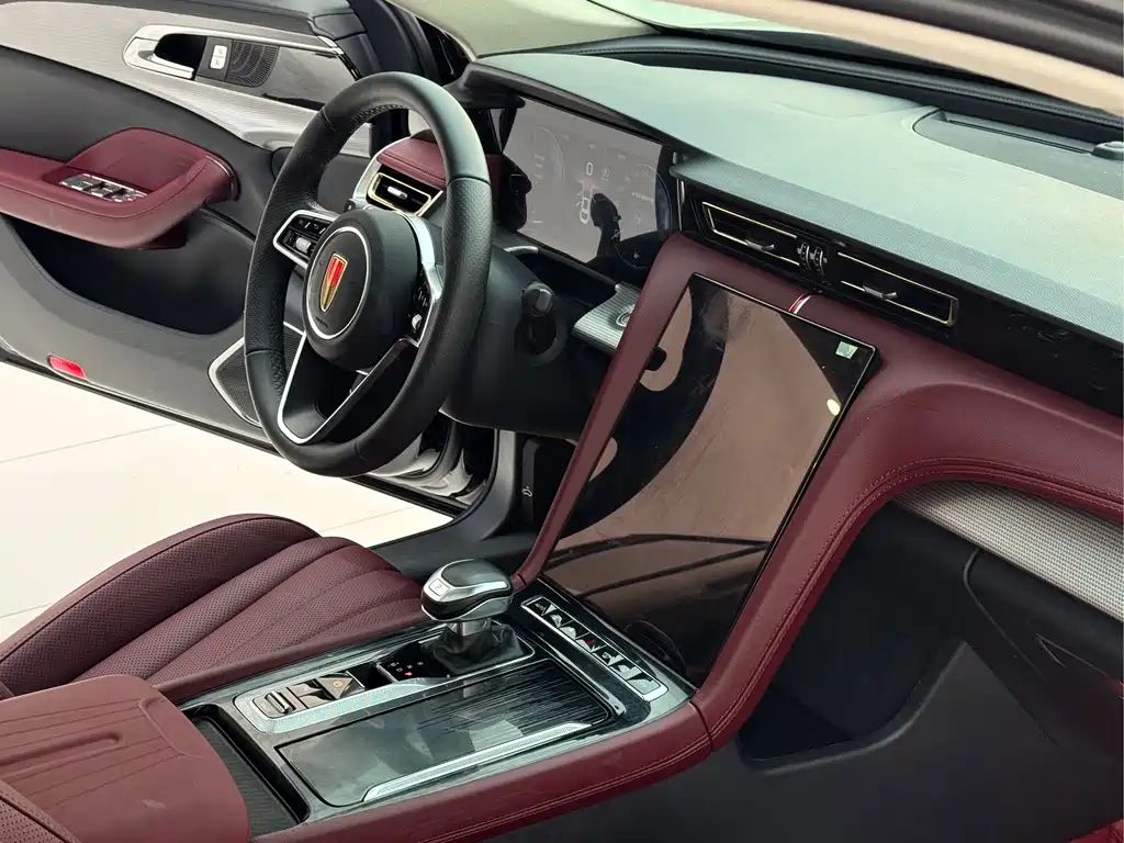 Hongqi Hongqi H5 — миниатюра 9