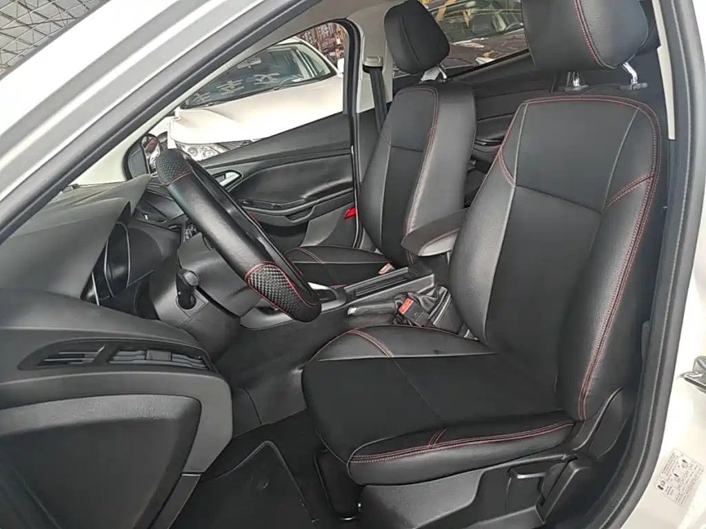 Ford Focus — миниатюра 15