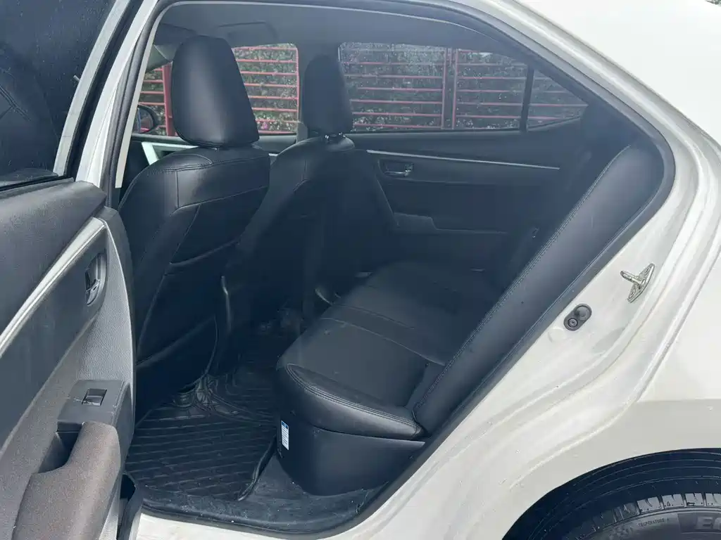 Toyota Levin Twin Engine E+ — миниатюра 9