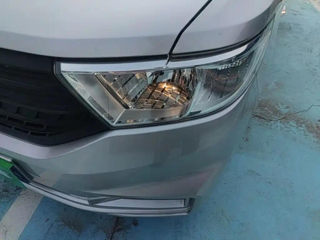 Wuling Hongguang V — миниатюра 24