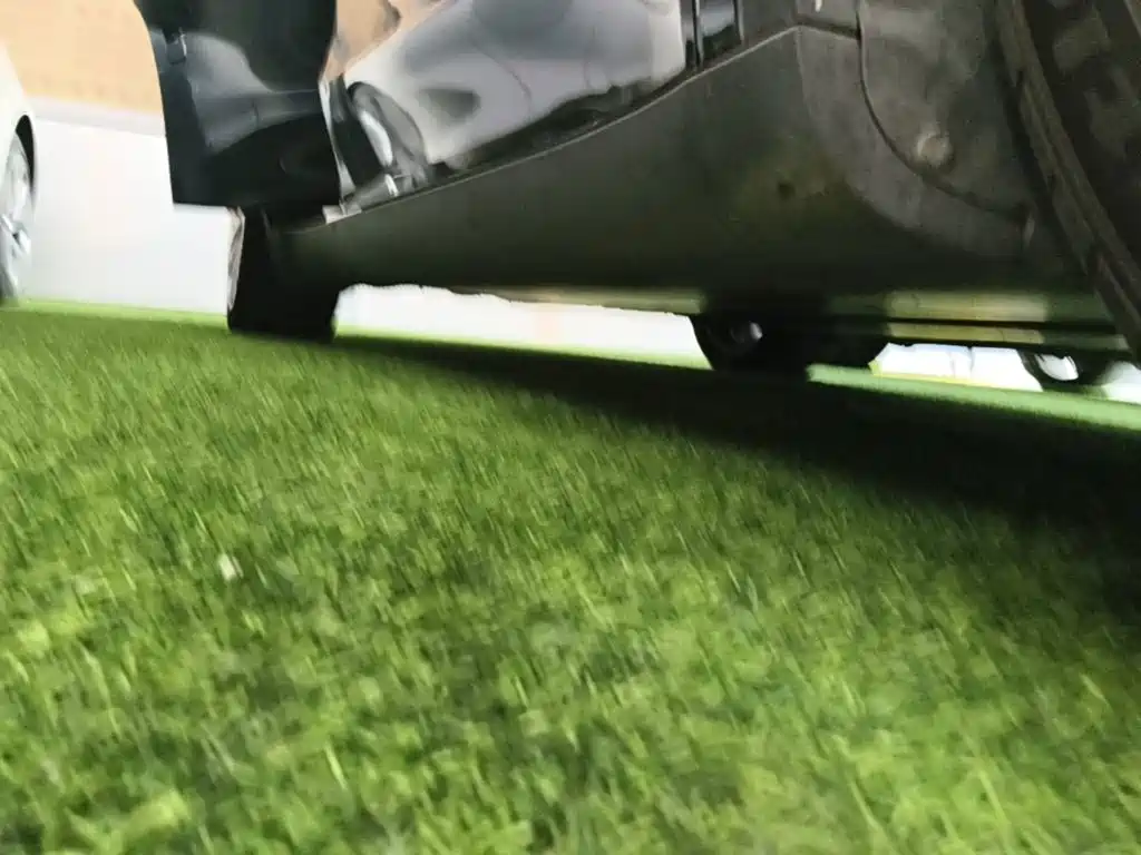 Tesla Model Y — миниатюра 21