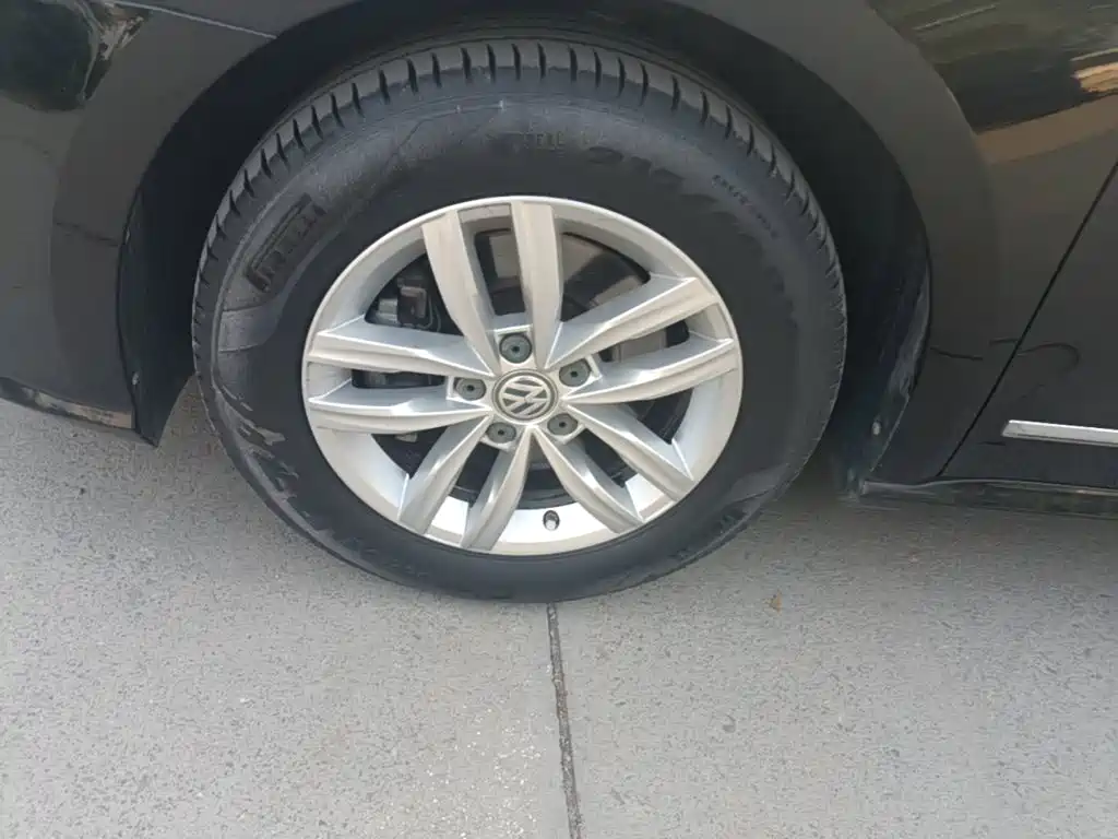 Volkswagen Passat — миниатюра 23