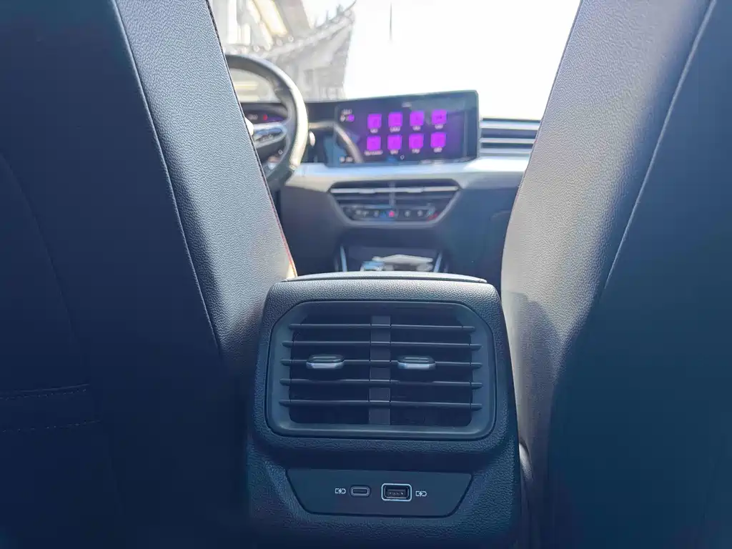 Volkswagen Lamando — миниатюра 18