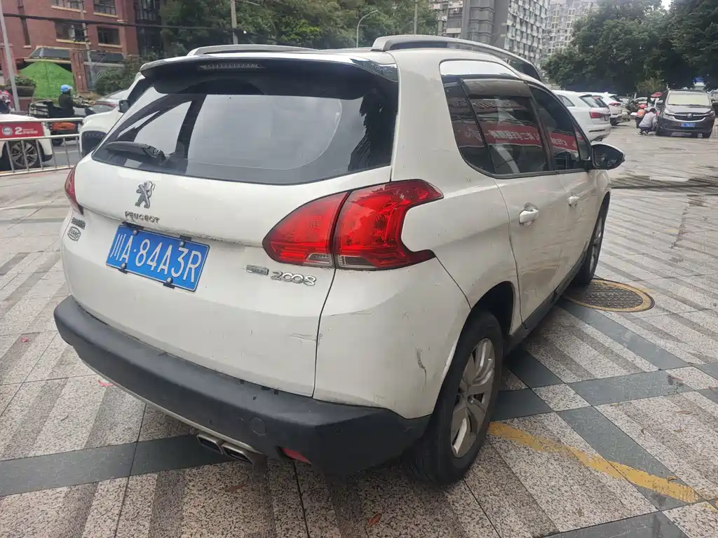 Peugeot 2008 — миниатюра 6