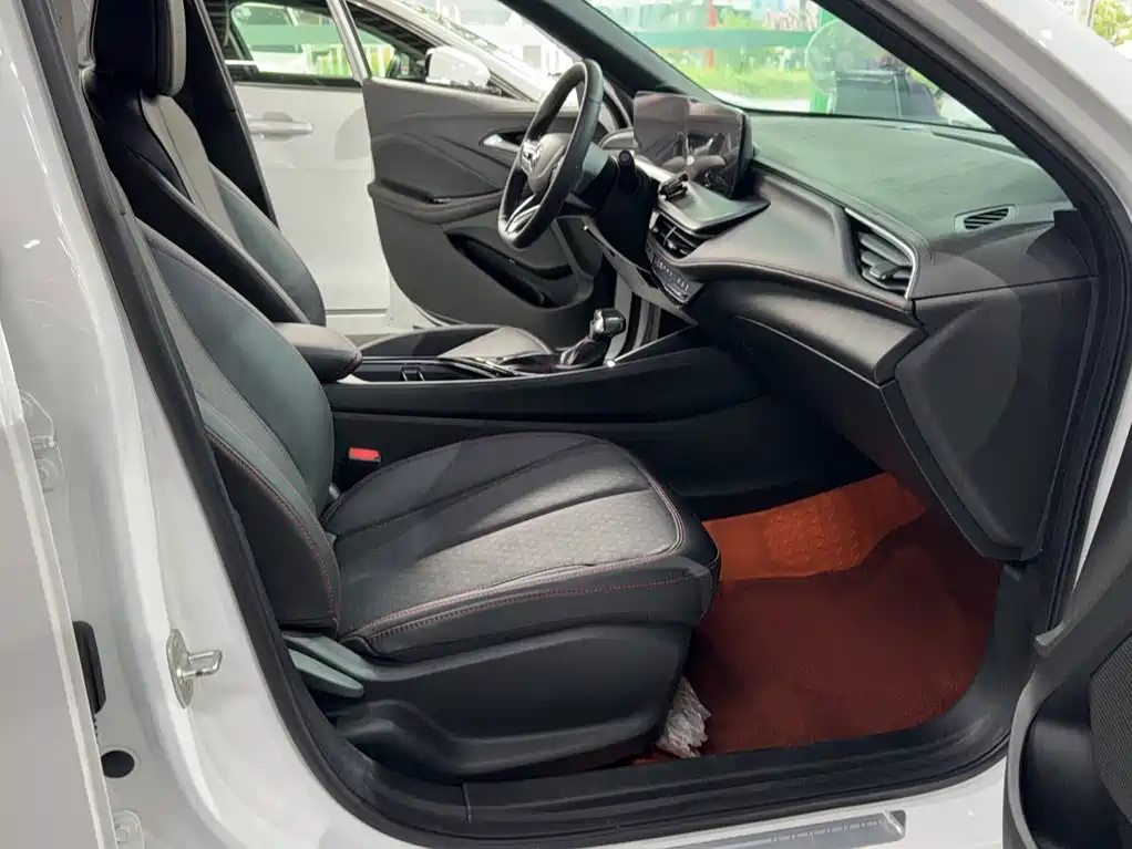 Buick Verano — миниатюра 18