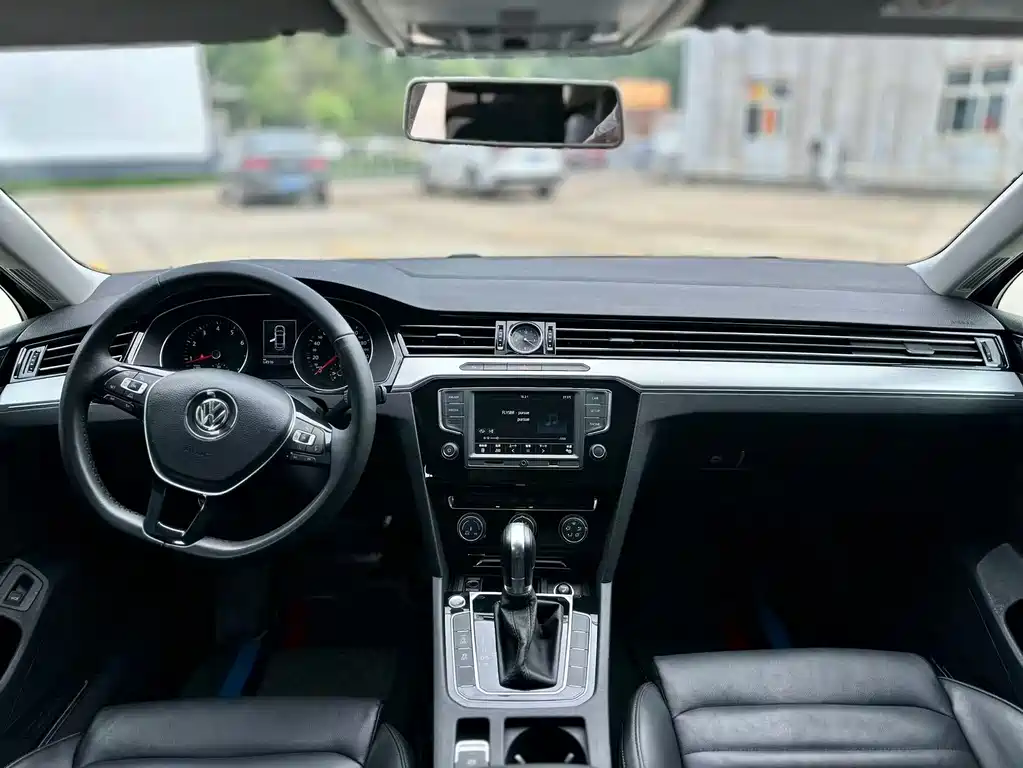 Volkswagen Magotan — миниатюра 4