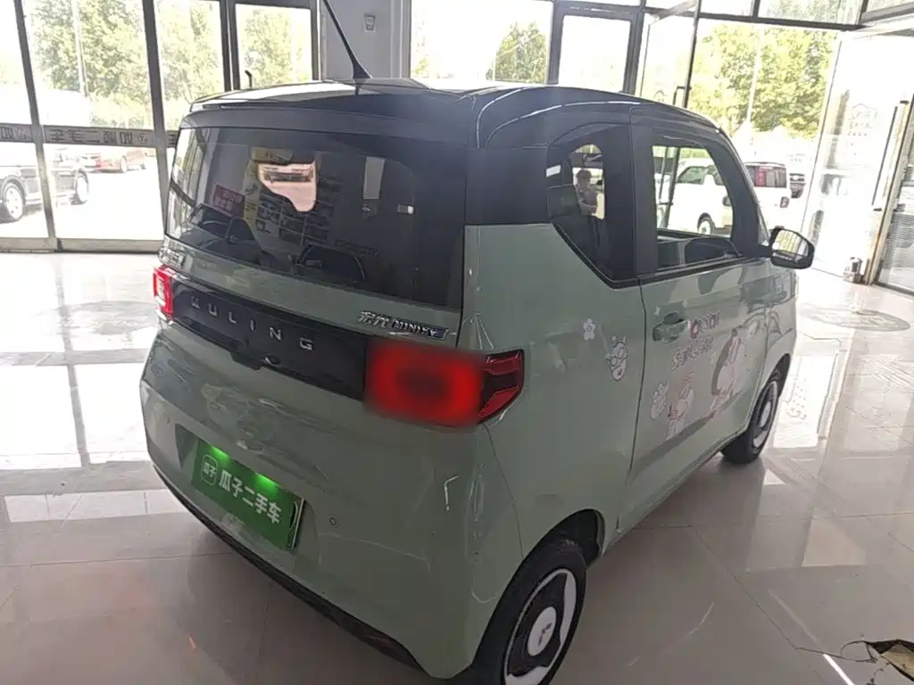 Wuling MINIEV — миниатюра 7