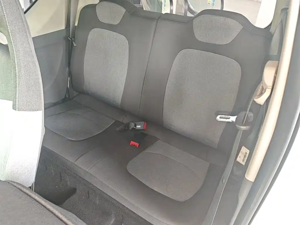 Wuling MINIEV — миниатюра 17