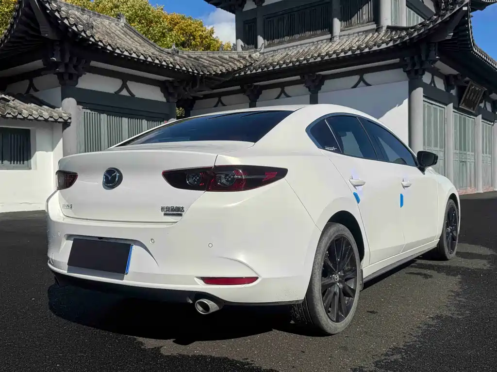 Mazda 3 Axela — миниатюра 6