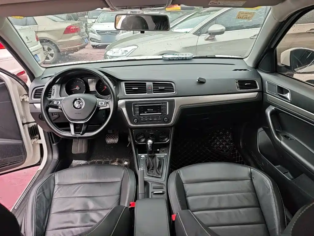 Volkswagen Lavida — миниатюра 10
